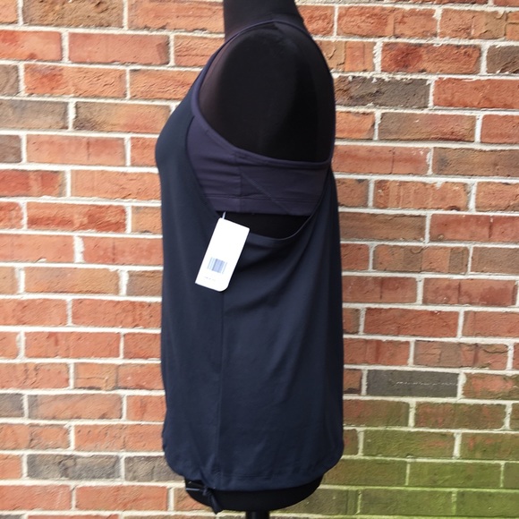 NWT Black/Gray Fabletics Workout Shirt SzSM - Picture 3 of 7